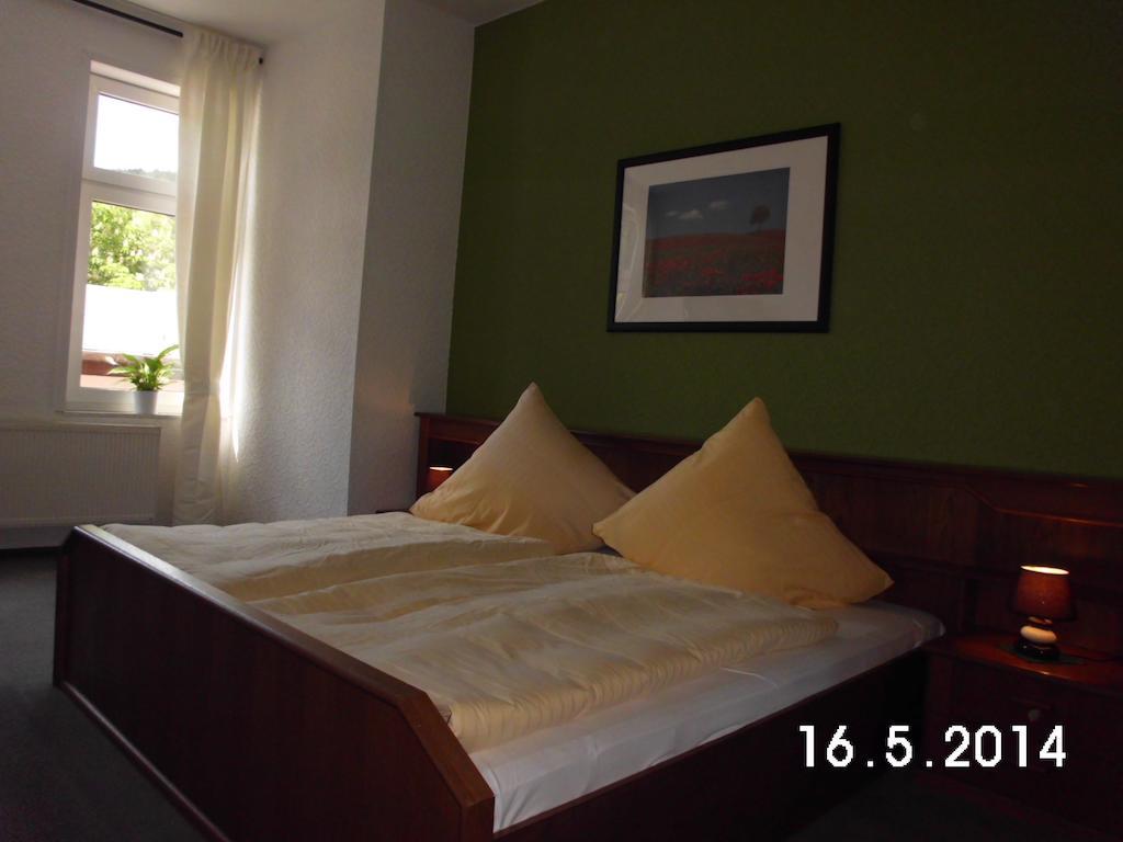 Hotel Garni Am Thueringer Klosstheater فريدريشرودا الغرفة الصورة